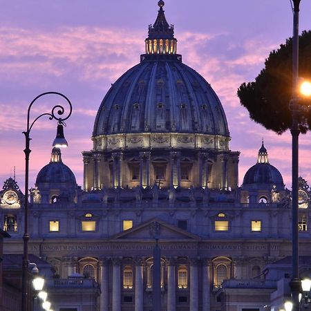 Moderno Appartamento Cornelia-San Pietro Con Giardino Rome Bagian luar foto